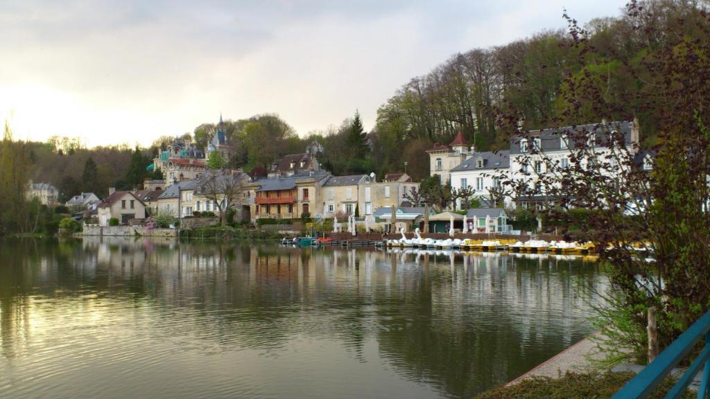 Aux Bles D'Or Hotel Pierrefonds Kültér fotó