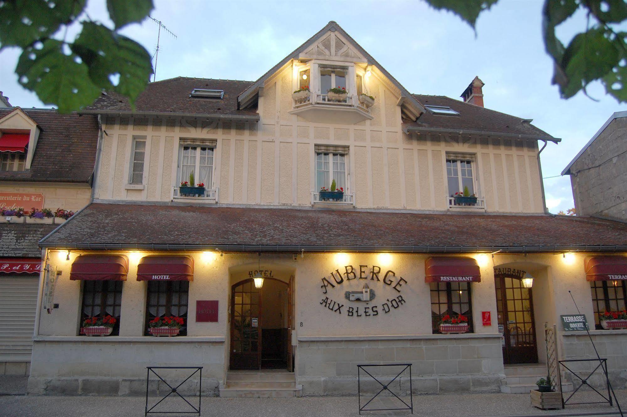 Aux Bles D'Or Hotel Pierrefonds Kültér fotó